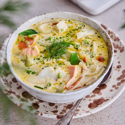 Fisksoppa med krispiga grönsaker